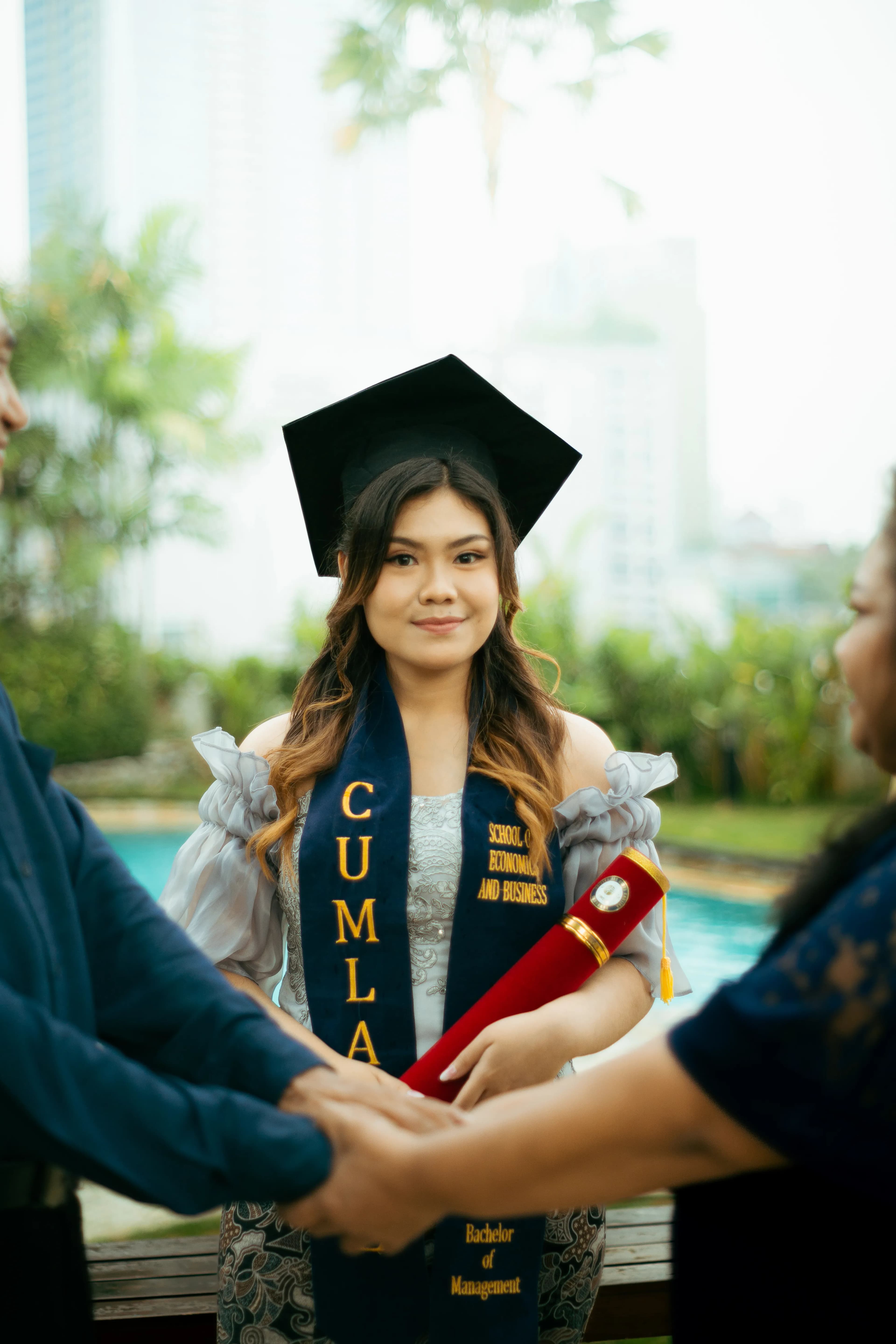 Cinematic graduation portrait at Universitas Widya Kartika Surabaya — foto wisuda Surabaya by Stefanoes Visual