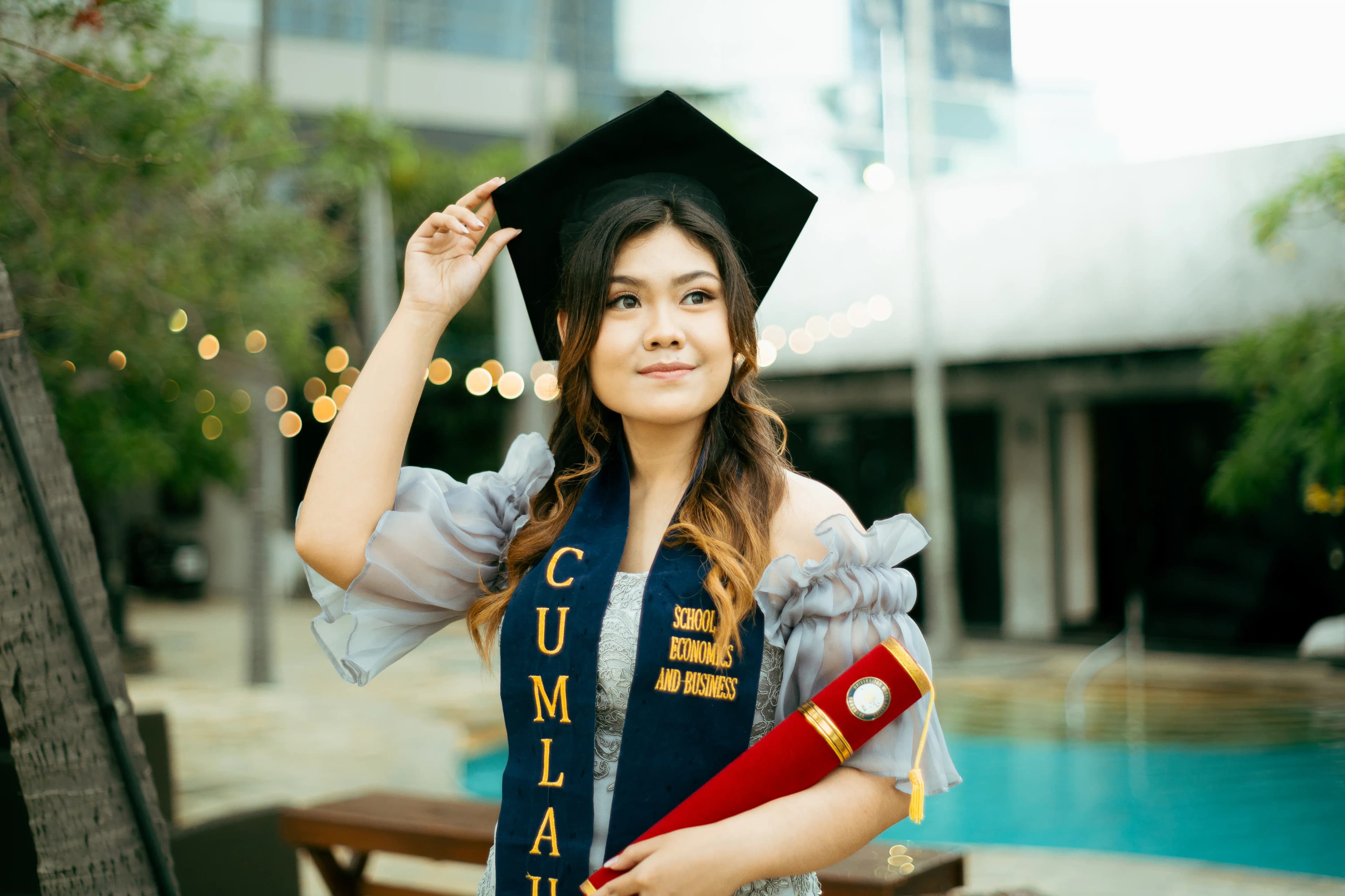 Cinematic graduation portrait at Universitas Widya Kartika Surabaya — foto wisuda Surabaya by Stefanoes Visual