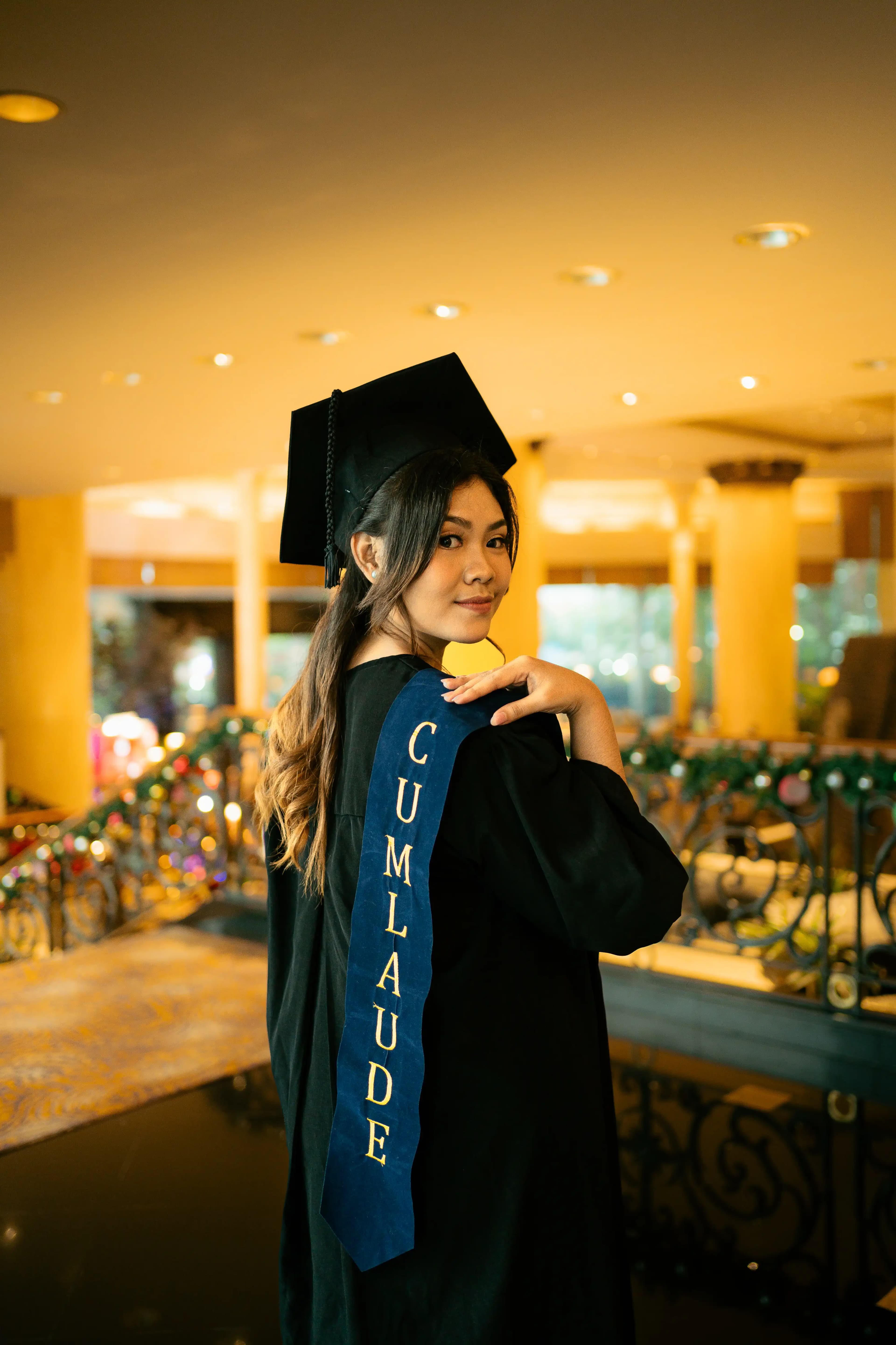 Cinematic graduation portrait at Universitas Widya Kartika Surabaya — foto wisuda Surabaya by Stefanoes Visual