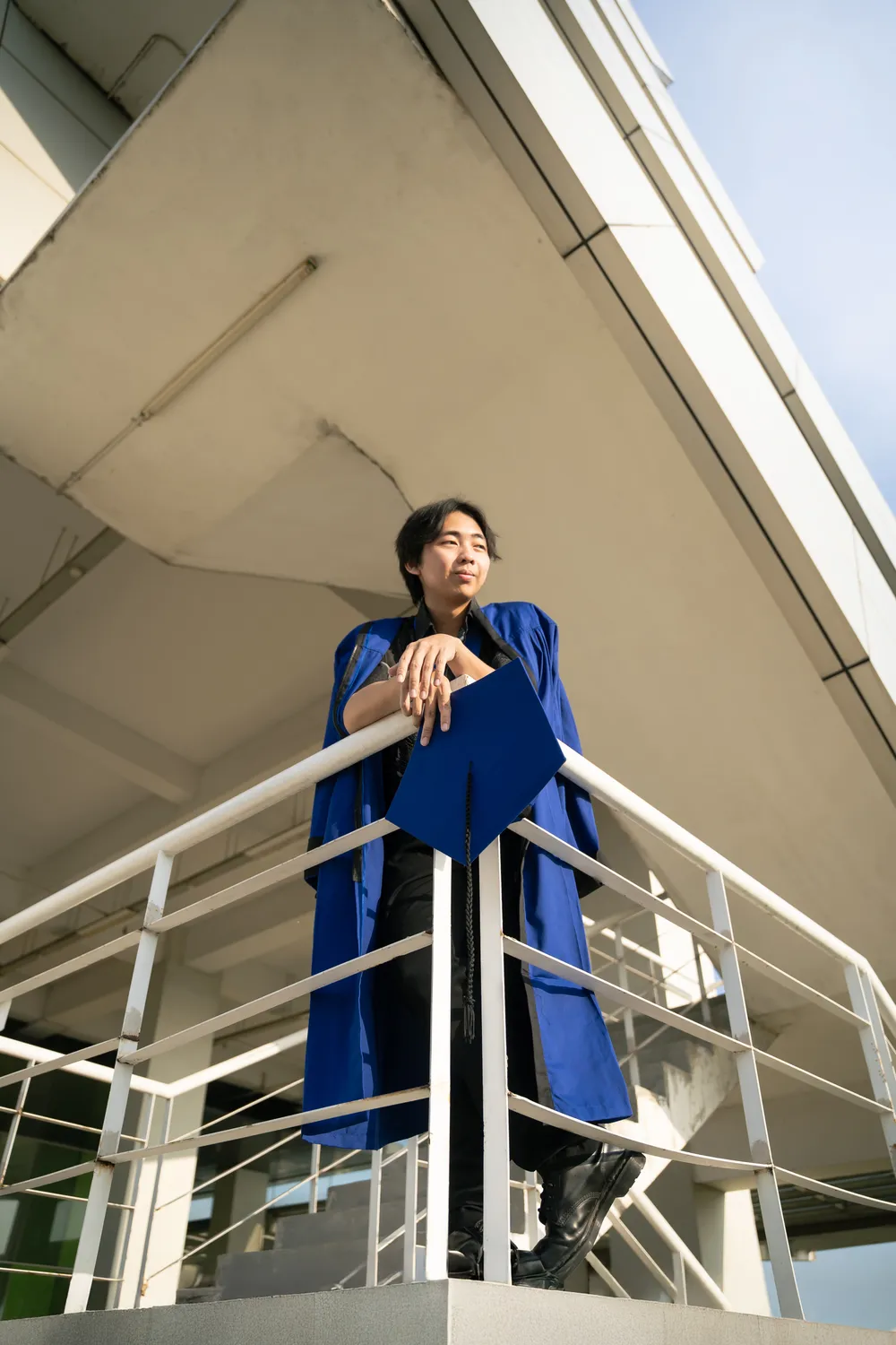 Natural expression during graduation day UK Petra — Stefanoes Visual